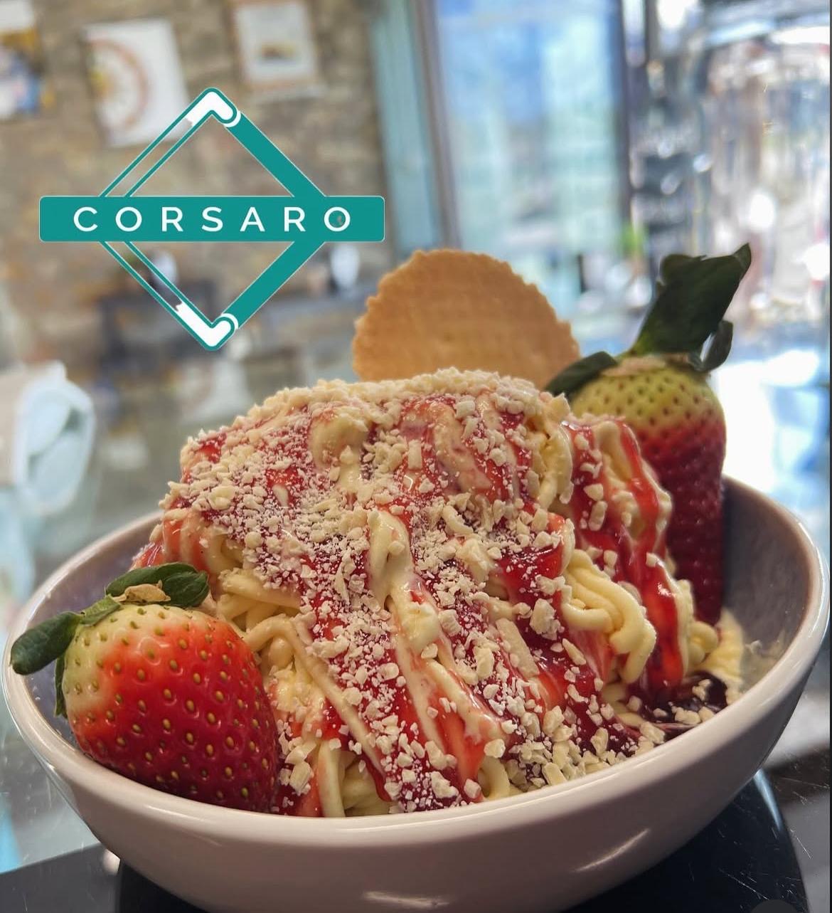 Spaghetti Eis mit Erdbeeren